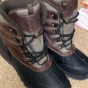 Winter boots